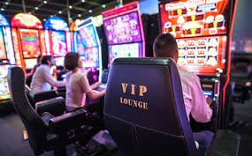vipdewa slot Paito Mingguan weekly calendar display showing football fixture times and MotoGP race schedules